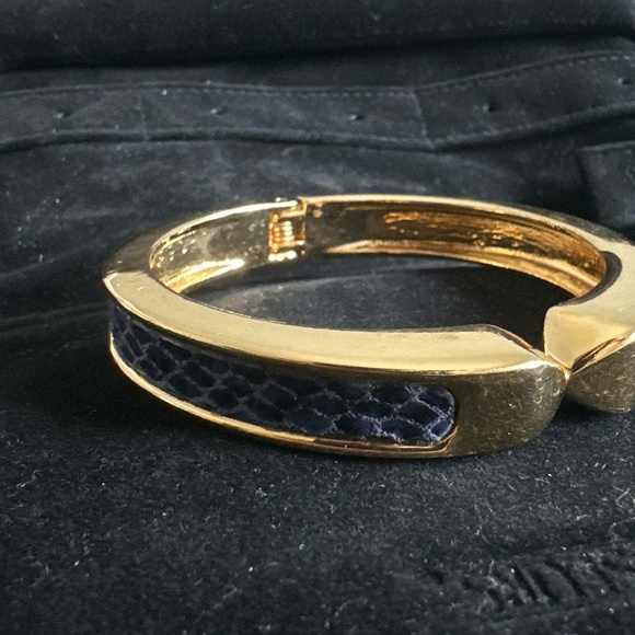 Stella & Dot Bracelet - Picture 3 of 3